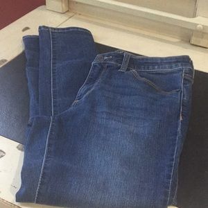 Mid-rise skinny, size 28, Universal Thread
